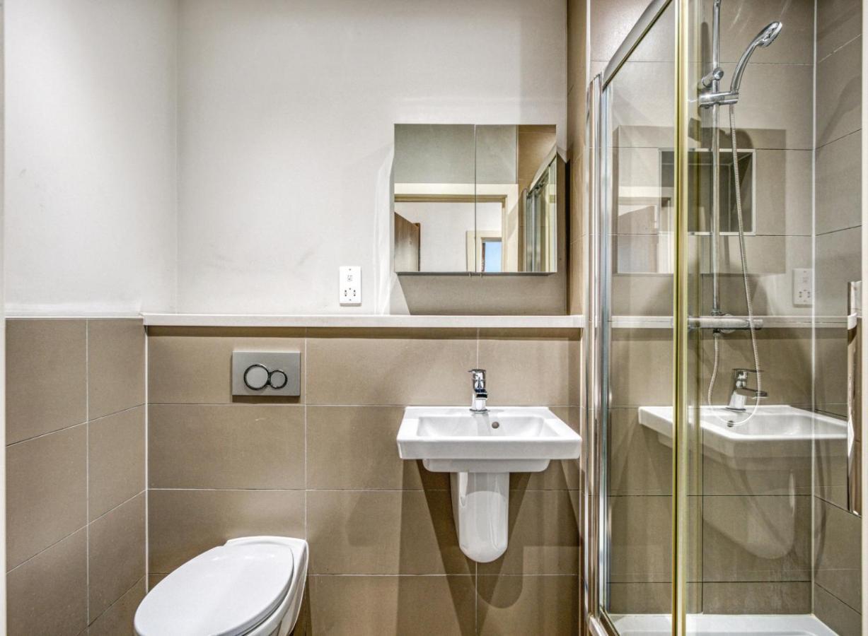 Stylish Studio By Heathrow Airport Apartment ลอนดอน ภายนอก รูปภาพ